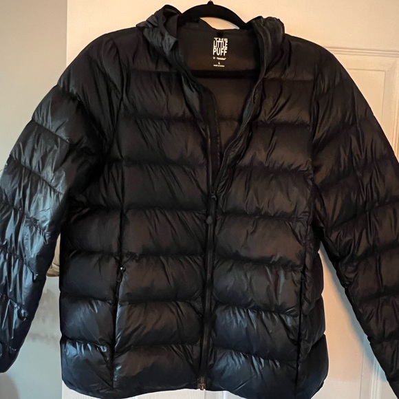 Aritzia TnAction Black -The Little Puff - Picture 2 of 4